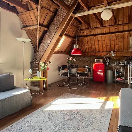 Penthouse Loft Harbour View, Free Parking * Hoevelaken