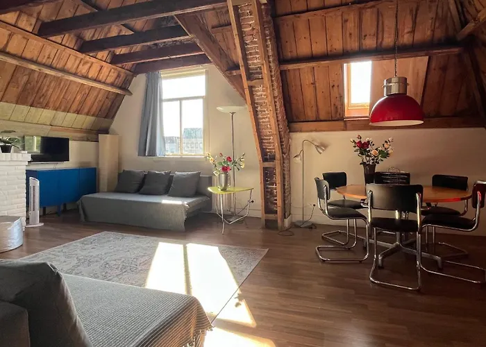 Apartment Penthouse Loft Harbour View, Free Parking *